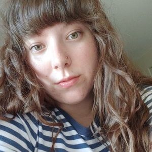 Meet your Posher, Isis